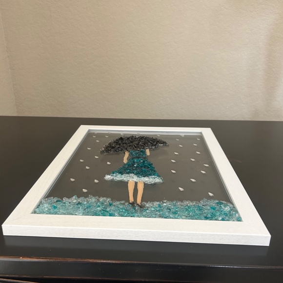 Girl in the Rain- Crushed Glass Resin Art Framed. NWOT. Handmade - Picture 4 of 6